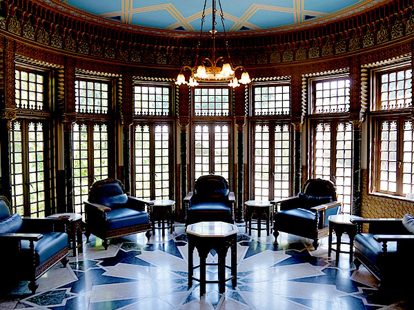 【小笠原伯爵邸】贅を極めた伯爵邸、開館前に全部屋じっくり特別拝見～スパニッシュ建築の傑作へ！非公開ワインセラー、絶品スペイン料理まで～