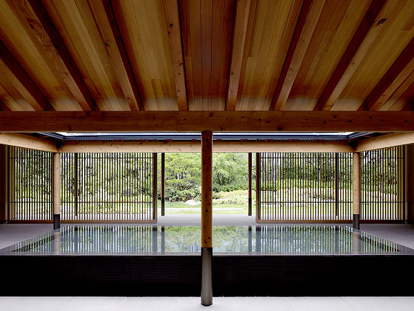 【ROKU KYOTO】アジア初、ヒルトン最高級ホテル！館内スペシャルツアー～鷹峯三山に抱かれる極上空間、客室から絶景庭園、コースランチ付き～
