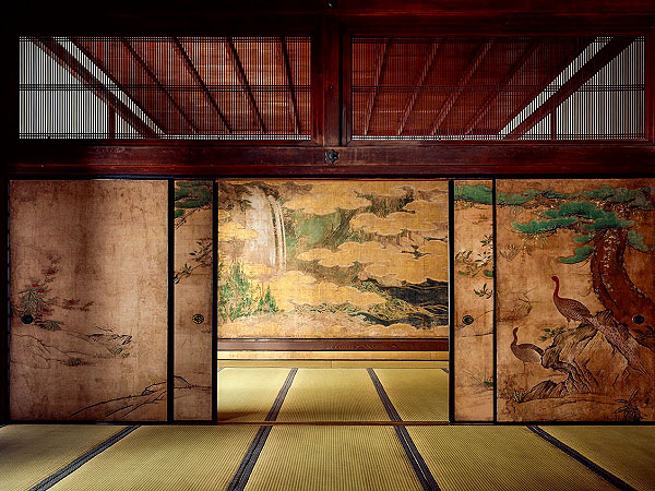 【三井寺】総本山僧侶と国宝特別拝観！非公開の光浄院客殿、勧学院客殿へ～狩野派絵画が荘厳する武家様式の代表傑作、湖国の大伽藍をめぐる～