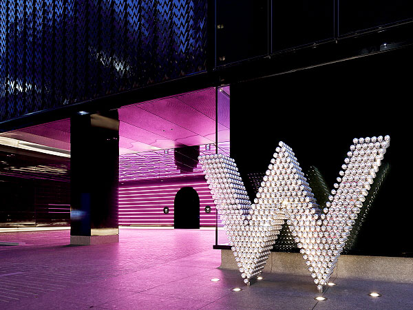 【W大阪】オシャレで刺激的、型破りな世界観！日本初上陸「W大阪」特別にご案内～安藤忠雄デザイン監修、大阪の新ランドマーク！驚きの客室からコースランチまで～