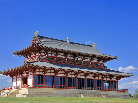 【平城宮】通常非公開の基壇内部へ！建築史家といく世界遺産・平城宮の考古遺跡～高さは？素材は？細部の意匠は？最新の研究成果で、1300年前の宮殿建築を解く～