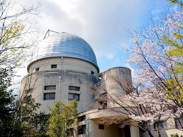 【部員限定】天文博士と、京都大学花山天文台スペシャルツアー！～日本で二番目に古い天文台へ！本館・別館・旧子午線館…現役最古の望遠鏡まで～