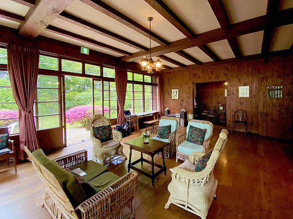 【六甲山荘】ヴォーリズ建築で昼食を、モダン別荘が立ち並んだ一大避暑地へ～山荘建築の傑作拝見！アールデコ駅舎から非公開・日本最古のゴルフ倶楽部まで～