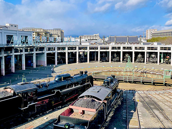【京都鉄道博物館】鉄道マニアといく、日本最大級の鉄道博物館へ～動く蒸気機関車！夢の超特急！扇形車庫から転車台、車両内部まで～