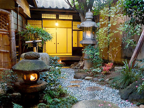 【西陣】建築家・冨家さんと、大型京町家「横山邸」＆モダン町家「今原邸」特別拝見～京町家にモダンな洋室！？格子に坪庭、鍾馗さん…技巧を凝らした内部まで～