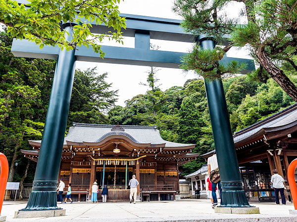 【清荒神】地理男子シゲちゃんと龍の道を初詣！火と竈の聖地、日本第一清荒神へ～参道埋める名物屋台！川と阪急が生んだ、一大ツーリズムの地形と信仰～