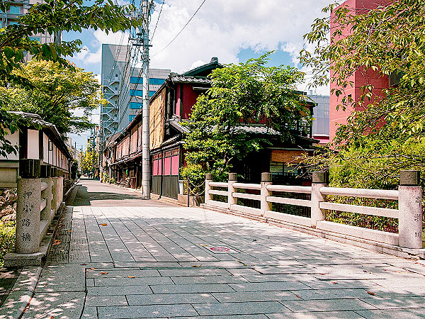 【木屋町】幕末研究者・木村先生と巡る、藩邸ひしめく激闘の木屋町へ～今も残る龍馬の隠れ家、新選組・急襲の池田屋事件、龍馬最期の地まで～