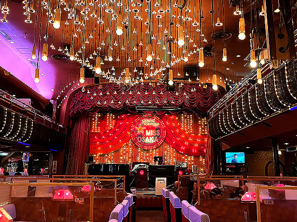 【ミス大阪】日本最大級のグランドキャバレーへ！開店前に特別潜入＆キャバレー体験～店長と名物レディがご案内！ミナミの夜に煌めく、絢爛華麗な夢の世界～