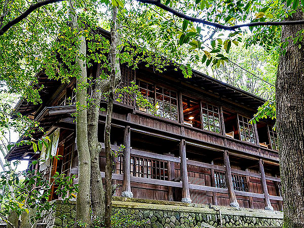 【茂庵】谷川さん＆建築史家と「茂庵」へ！非公開の茶室群、谷川住宅を特別拝見～静閑亭から碧山居、地下室のタイル…神楽岡頂上の絶景・旧点心席で昼食を～