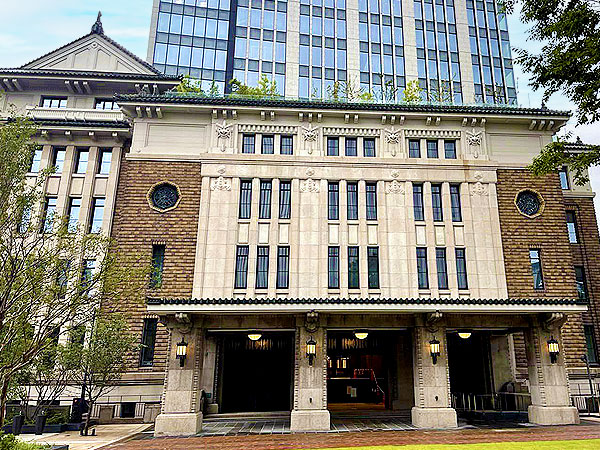 【九段下】都市史研究者といくモダン東京、旧軍人会館から靖国神社へ～軍人の街はどうできた！？花街跡、常灯明台、スパニッシュ洋館まで～