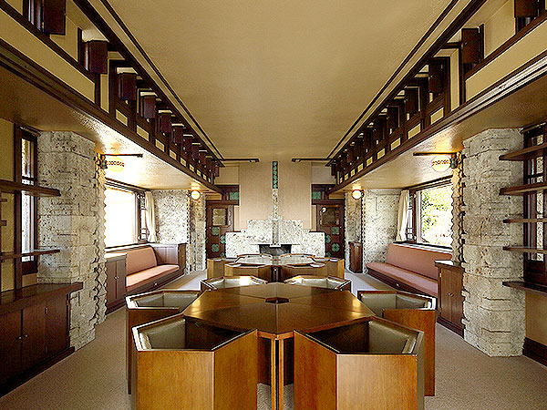 【芦屋】巨匠FLライト、日本唯一の傑作邸宅！旧山邑邸「ヨドコウ迎賓館」貸切拝見～大正時代に華開いた阪神間モダニズム、優美な名建築「芦屋モノリス」で昼食を～