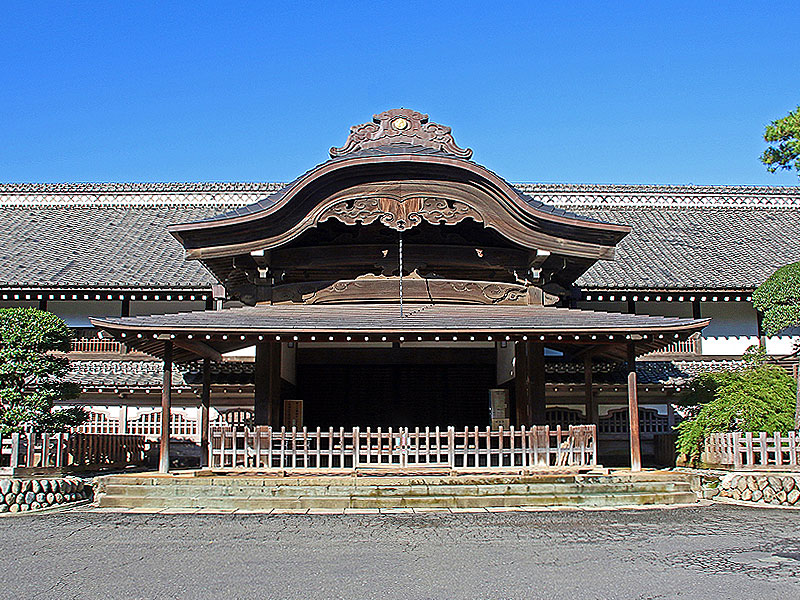【川越城】建築スペシャリストと軍事要塞「初雁城」へ！本州唯一の本丸御殿を拝見～鈎の手、丁字路、七曲り…武家屋敷街の道のワナ！？突如現れる堀の急崖～