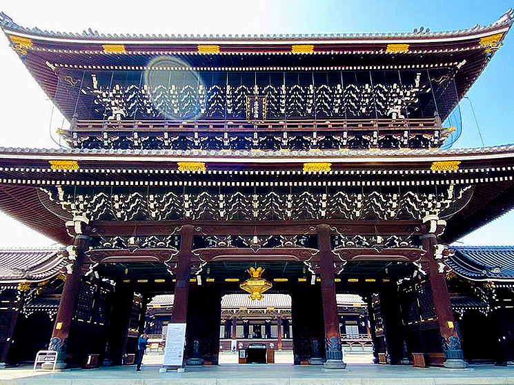 【東本願寺】本山僧侶と特別拝観！非公開の白書院・宮御殿・御影堂門の楼上まで～御所から移築した御殿、竹内栖鳳の超大作、世界最大級の木造建築まで～