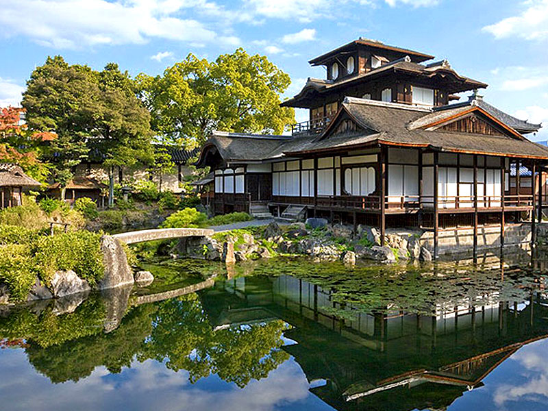 【まいまい大学】一から学ぶ日本庭園、美と思想が凝縮された深淵の世界に迫る～大覚寺・天龍寺・飛雲閣・二条城…庭師といく、時代を代表する極上の名庭～
