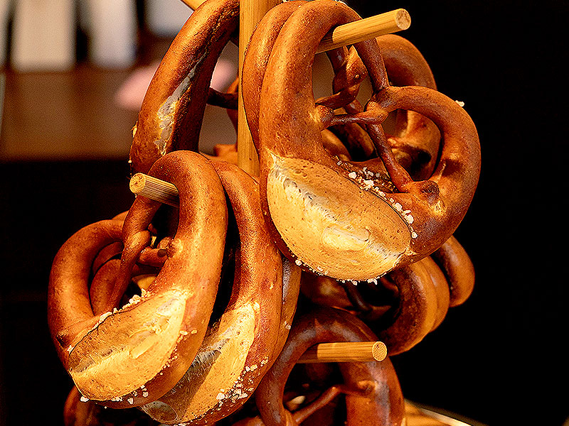 【パン】京都・岡崎のパンまつり！パンライターと4軒のパン屋さんへ～ハプスブルク家御用達から本場ドイツパン専門店、米屋の絶品パンまで～