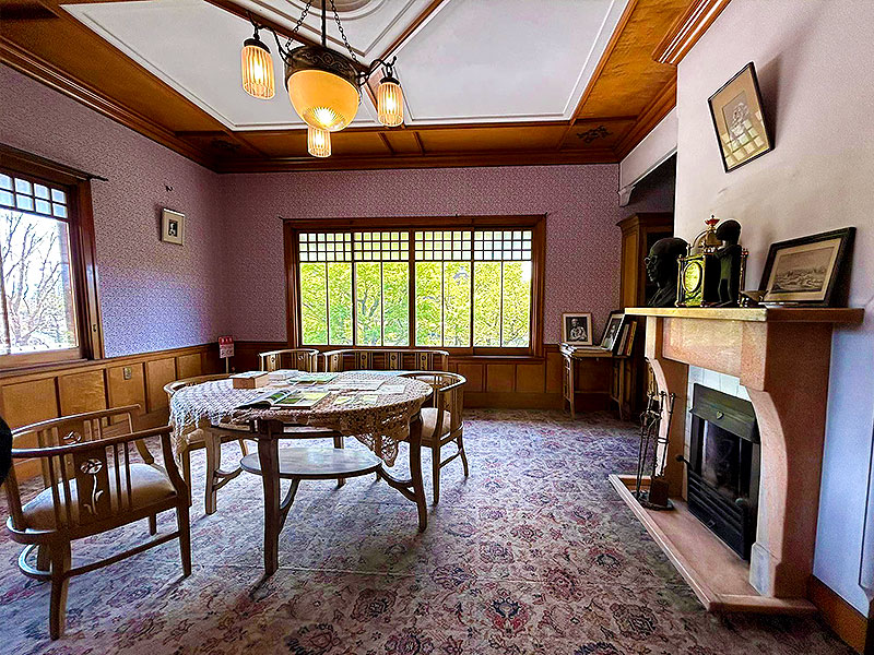 【蘆花浅水荘】凝りに凝った近代数寄屋建築の傑作、建築史家が貸切案内～琵琶湖と近江富士を借景に、一人の画家が描き出した壮大な建築美～