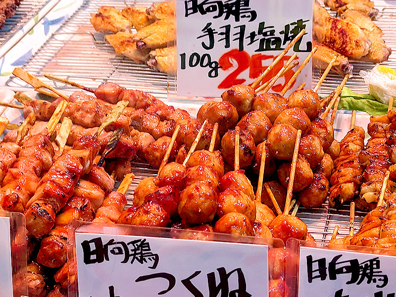 【ジョイフル三の輪】元編集長と個性派惣菜食べ歩き！都電の町の人気商店街へ～肉厚ハムカツパン、名物紅しょうが天、絶品地鶏串…下町グルメ逸品めぐり～