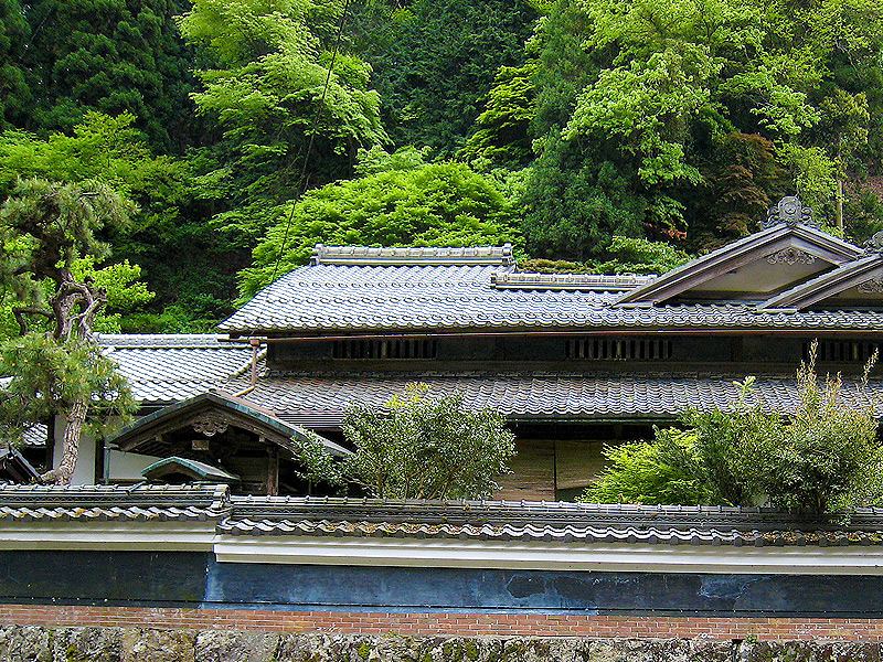 【北山】建築史家と小野郷お屋敷めぐり！通常非公開・2つの大邸宅を拝見～天皇の供御人を務めた式部屋敷、贅を尽くした名家の近代和風邸宅まで～