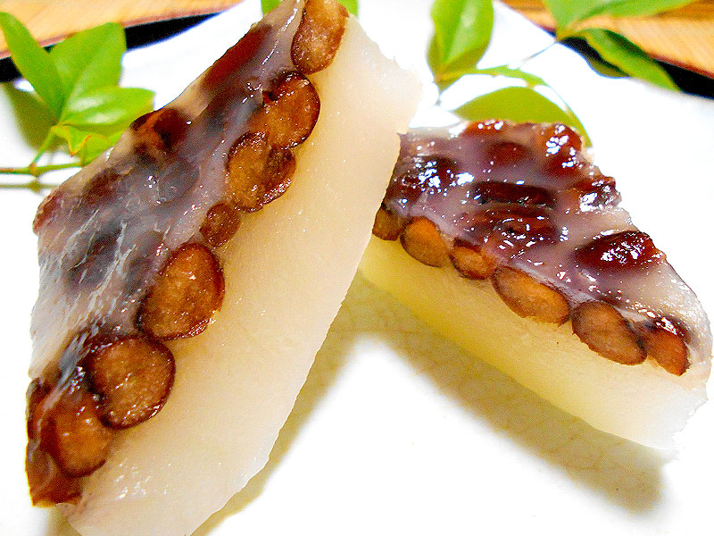 【大行寺】美食家僧侶・英月さん厳選！非公開寺院で極楽カフェタイム～水無月3種食べ比べ✕京寿司の名店✕プロが選ぶ中国茶！仏光寺グルメ散歩～