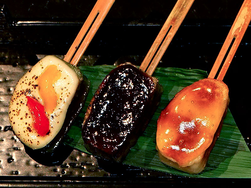 【半兵衛麸】12代目と洋館＆京町家＆新館拝見ツアー！この日限りの京麸尽くし会～皇室のためのお道具、社寺を支える京の食文化、元禄から続くお麸の名店へ～