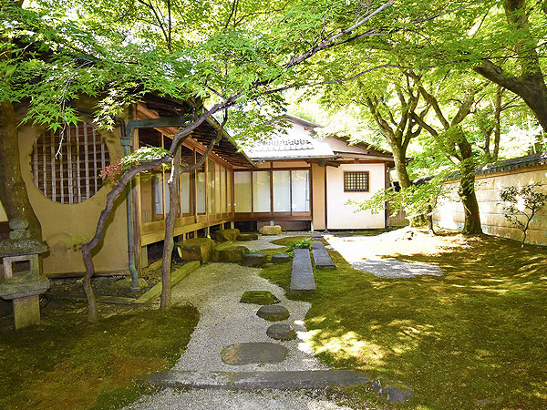 【しょうざん】建築史家としょうざん光悦芸術村へ！数多の数寄屋建築を特別拝見～移築した大徳寺茶室や画家の邸宅、迎賓館…西陣織の富が生んだ夢の巨大庭園～