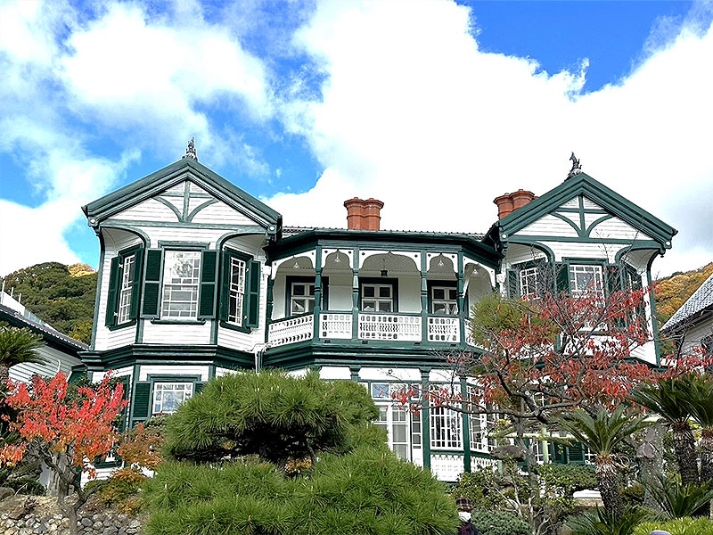 【クラブ限定】建築家とシュウエケ邸＆華僑總會を特別拝見、北野の異人館街へ～一般非公開の神戸を代表する洋館建築、修復設計者が隅々までご案内～