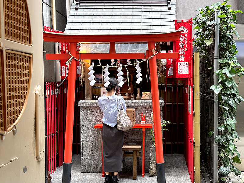 【銀座】銀座はミニ稲荷の密集地帯！？路地裏からビル屋上まで、9社巡礼ブラ稲荷～商いの街の小さな守り神、幸稲荷から歌舞伎座稲荷まで、ディープな銀座裏巡り～