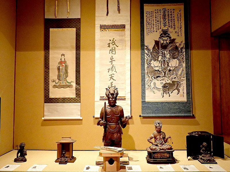 【祇園祭・秘仏】旧社家✕山科家30代後嗣と、祇園社で祀られた秘仏を特別拝観～神仏習合で読み解く祇園祭、異形の牛頭天王像、大蓮寺から山科伯爵邸まで～