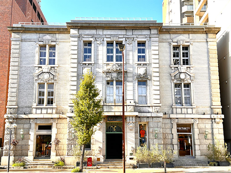 【クラブ限定】神戸の旧居留地へ！海岸ビルヂング＆フィッシュダンス特別拝見～世界的建築家F.ゲーリー日本唯一の作品、小代先生とモダン建築並ぶ開港場へ～