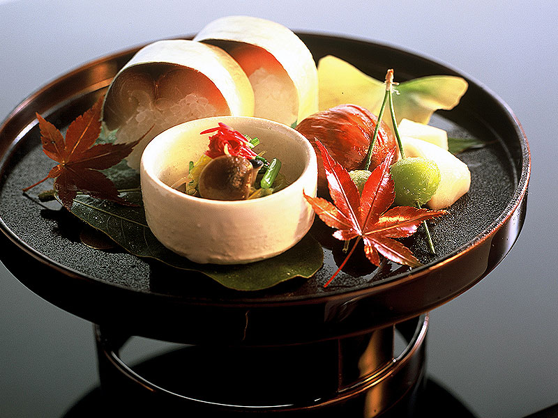 【木乃婦】三代目主人高橋拓児が織りなす美食の新世界、京の味が躍る饗宴～伝統と革新を融合させた珠玉の京料理、ミニトークショー付き～