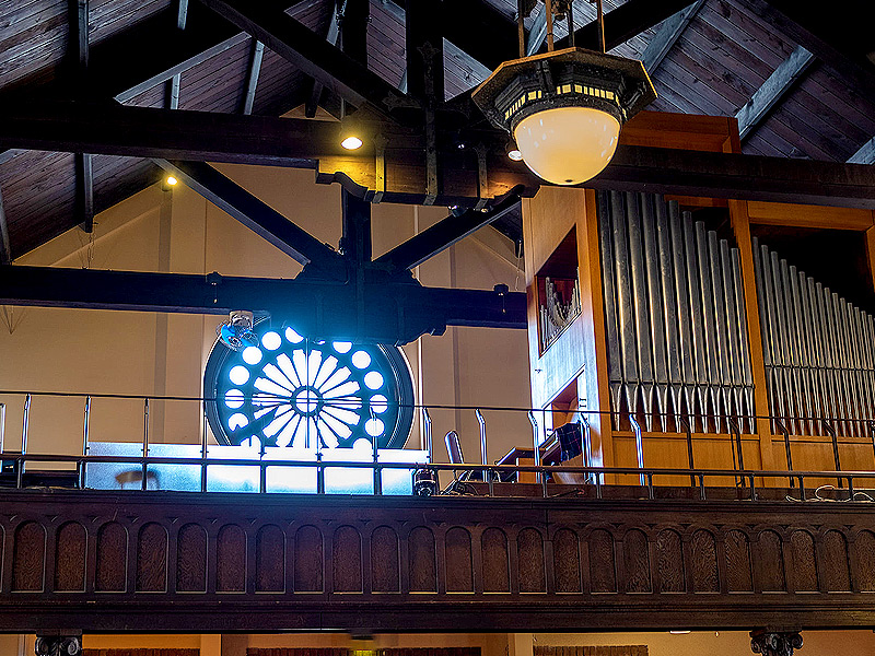 【西船場】レトロ建築巡り！ヴォーリズの大阪教会と、江戸堀コダマビルを特別拝見～荘厳なパイプオルガン響く礼拝堂、東洋のヴェニスが生んだ近代建築を訪ねて～