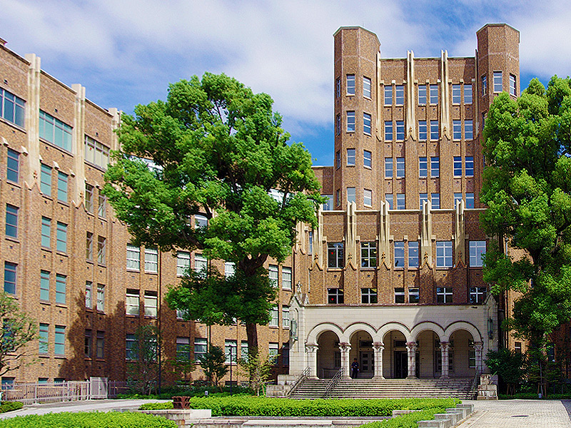 【五反田・白金台】建築史家と、東京屈指の邸宅街へ！巨匠たちの名建築を拝見～“内田ゴシック”にガレリアの大階段、オフィスビルの金字塔、隈研吾の寺院建築～