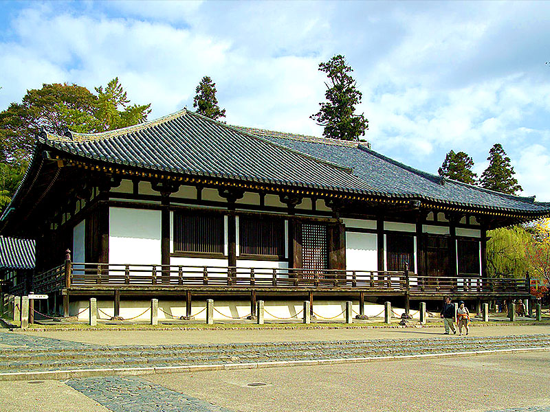 東大寺・良弁忌】年に一度の秘仏拝観！この日限り、開山堂の扉がいま