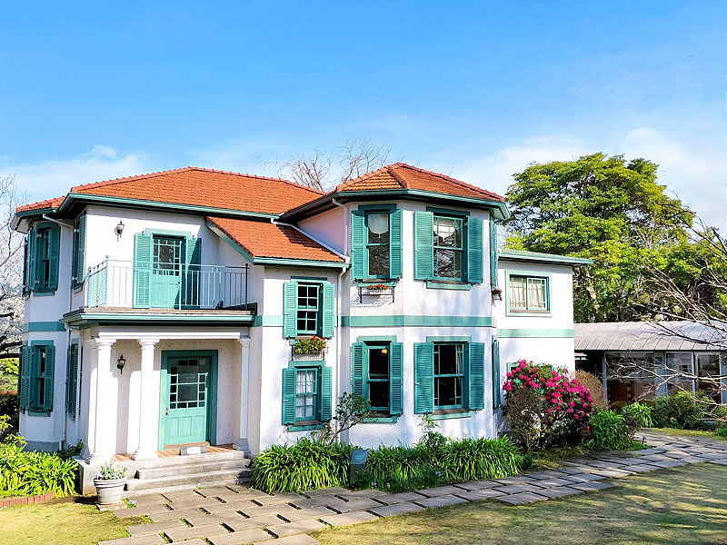 【横浜山手】港の見える丘、外国人旧居留地へ！都市史研究者と坂道＆洋館めぐり～明治に生まれた“ブラフ”の街、高台に築かれた外交官の家＆貿易商旧邸を拝見～