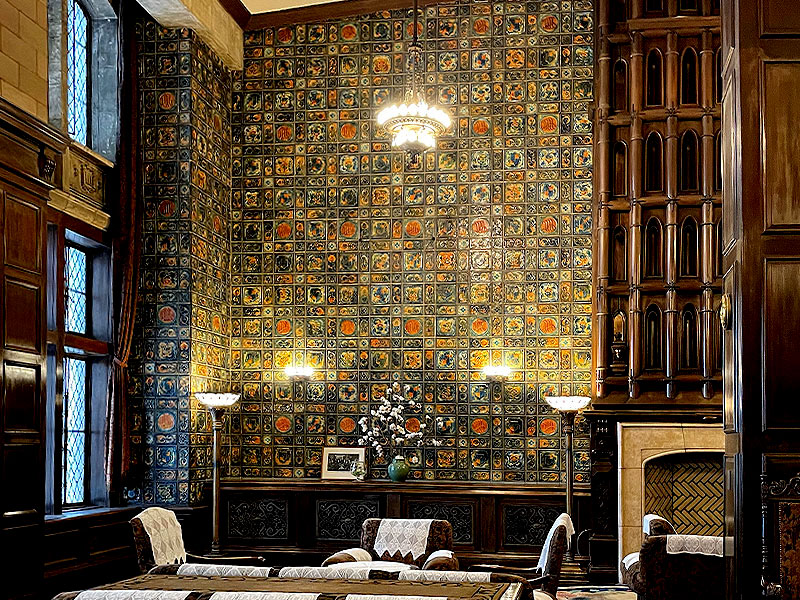 【三休橋筋】名建築連なる船場のレッドカーペット、傑作・綿業会館を特別見学～老舗理髪店、公会堂、日本最古の幼稚園…三休橋筋愛好会と巡るモダン大阪～