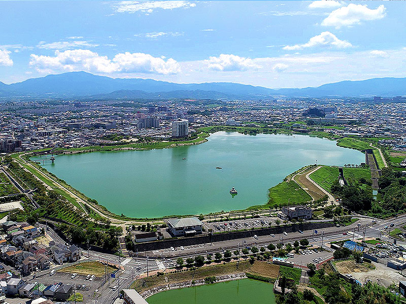 【大阪狭山】日本最古のダムへ！ブラタモリ案内人・小野田さんと大阪ドボクツアー～七つの明治レンガ暗渠群から、竜神伝説の残る飛鳥時代のダム池まで～