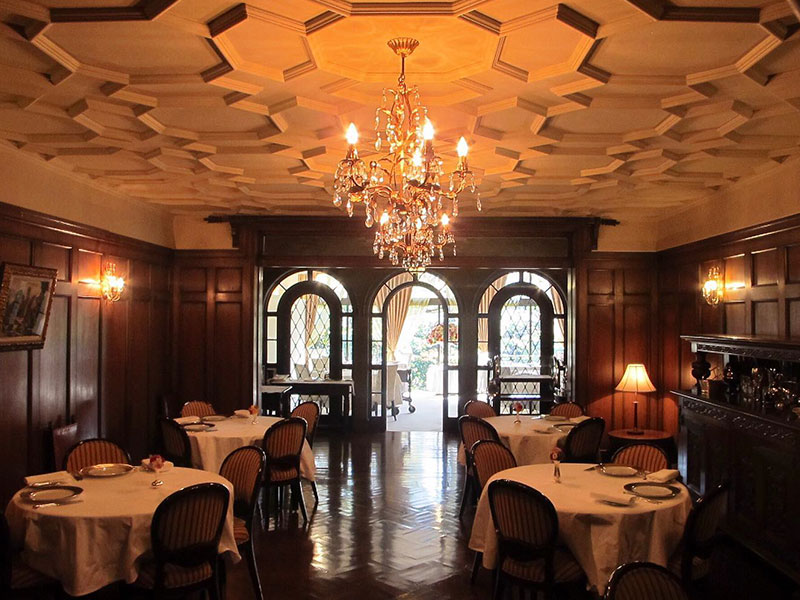 【小林一三邸】建築探偵とモダン建築めぐり、名建築「雅俗山荘」で昼食を～酒蔵残る池田の街、片岡安の大正ロマン、阪急創始者の私邸をじっくり拝見～