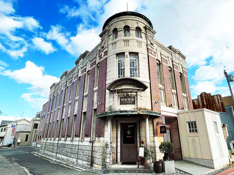 【旧網干銀行湊倶楽部】建築探偵と港町レトロ洋館めぐり、セセッション名建築で昼食を～贅を尽くした和洋融合の迎賓館、明治の地下室が残る商家の洋館を拝見～