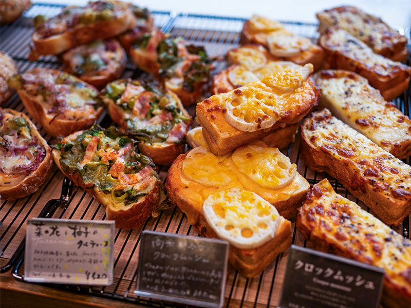 【パン】京都・御所西パンまつり！パンライターと4軒のパン屋さんへ～老舗喫茶のクロワッサンから洋菓子店パンまで、店主に聞く京都とパン屋の物語～