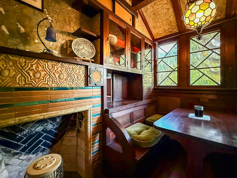 【近江八幡】ヴォーリズ記念病院旧本館＆非公開の旧佐藤久勝邸を特別案内～サナトリウム五葉館、礼拝堂、ヴォーリズ事務所の名デザイナー自邸まで～