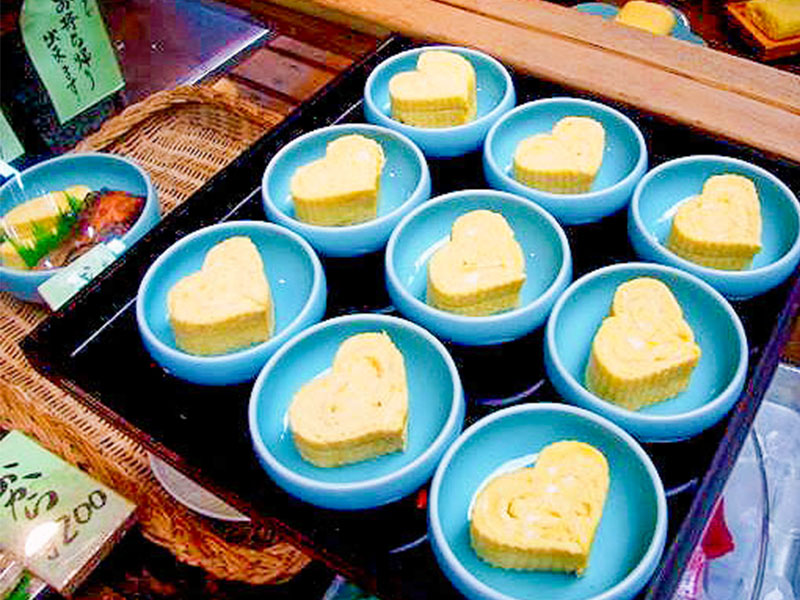 【三条会商店街】名物会長・上田さんといく、京の味をまんぷく食べ歩き～新選組も食べた出汁巻き！？胡麻クレープ、DariK…伝説の角煮まで～