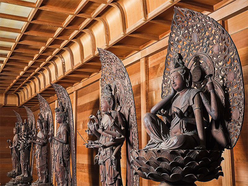 【千本釈迦堂】ずらり新国宝「六観音」間近で拝観！政田マリと鎌倉仏の宝庫へ～洛中最古の建築、天才仏師・快慶と定慶、国宝建築＆美仏巡礼ツアー～