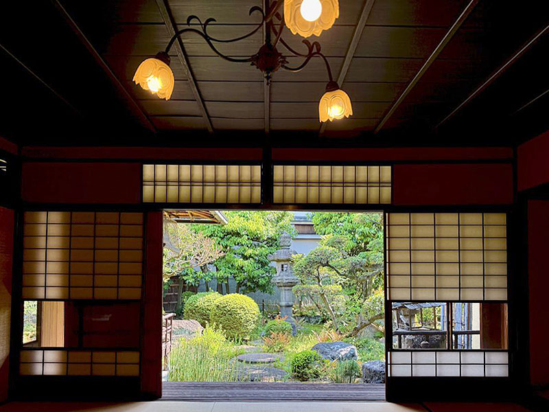 【洛東遺芳館】おにわさんと非公開庭園へ！京都屈指の豪商屋敷＆秘められた源氏の庭～520坪に36部屋！雪見障子の茶室と露地庭園、M.Pキーンの現代庭園まで～