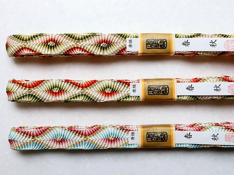 【上野池之端】老舗若旦那と工房めぐり、和の最高峰「道明」「藤井」を特別見学～手仕事の美と東京文化の粋、世界にひとつだけ組紐アクセサリーづくり～