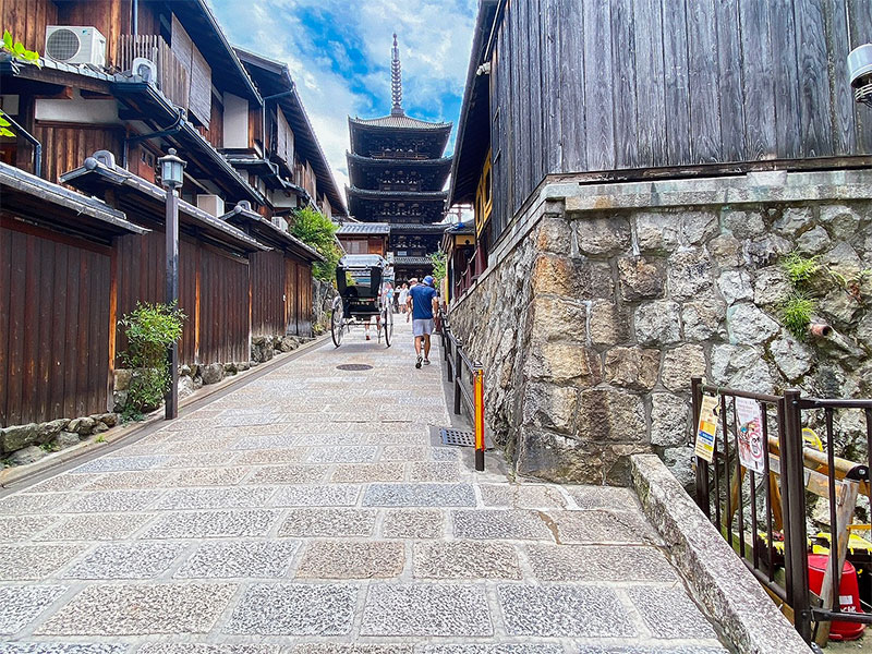 【東山】幻の川探検家と、消えた菊渓川＆轟川を捜しだせ！世界的観光地の裏側へ～谷・谷・谷・谷！凸凹で読み解く聖地、川が消えても地形は忘れていなかった～