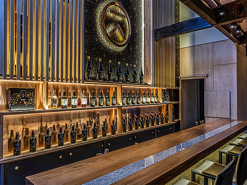 【季の美】日本初ジン専門蒸留所、会員限定「ジンパレス」へ！アンティークBAR特別貸切～この日限り3種飲み比べ、19世紀ヴィクトリア調の迎賓室で秘密のジンサロン～