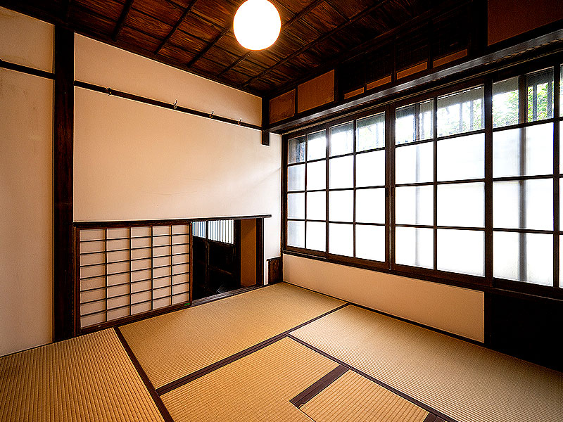 【クラブ限定】上野＆谷中レトロ建築めぐり、通常非公開3建築を特別見学＆喫茶付き～明治の学者宅、布問屋が暮らしたお屋敷、大正アトリエ付き邸宅まで～