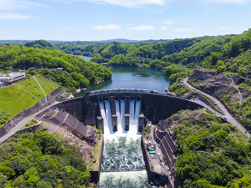 【ダム】京都＆奈良＆三重、国交省担当者と立入禁止のダム内部へ！特別潜入バスツアー～昭和・平成・令和の3ダムめぐり、淀川水系をドボク目線で解き明かせ～