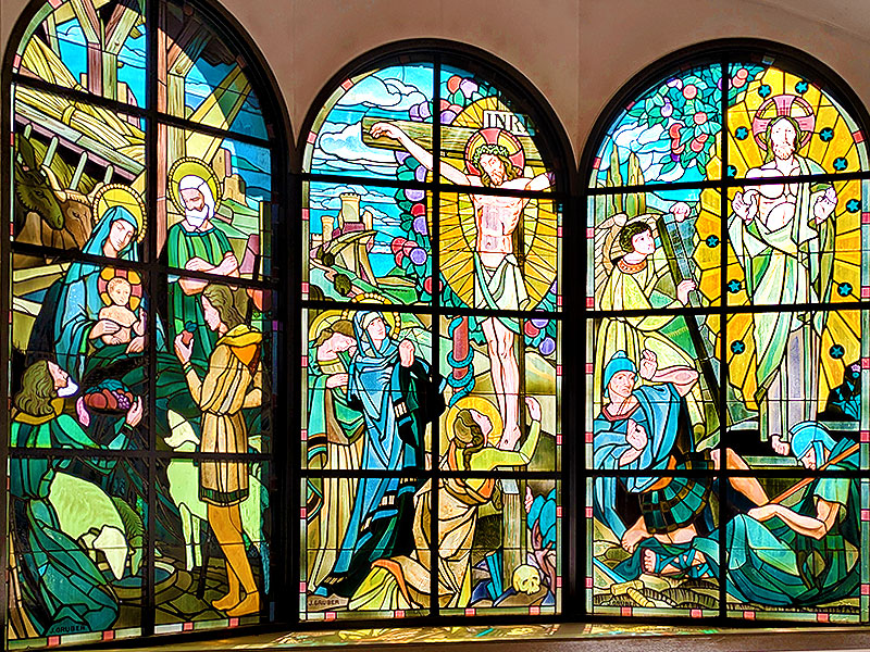 【浅草橋】一度は訪れたい東京2つの教会めぐり、下町に息づく祈りの聖堂を拝見～東京最古級の教会、戦禍を越えたステンドグラス、復興礼拝堂の代表作まで～