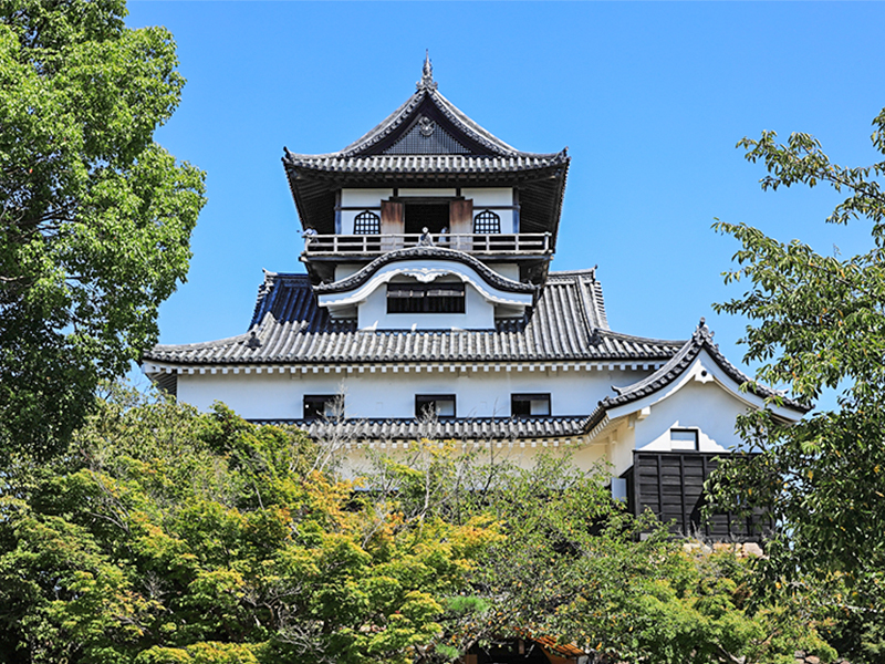 【犬山城】国宝天守「犬山城」徹底攻略ツアー！犬山城研究家と“後堅固”な名城へ～木曽川と断崖絶壁の地形、独特な縄張り、天下人が奪い合った城塞を解き明かせ～